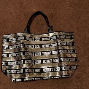 Victoria’s Secret Tote with Makeup Case